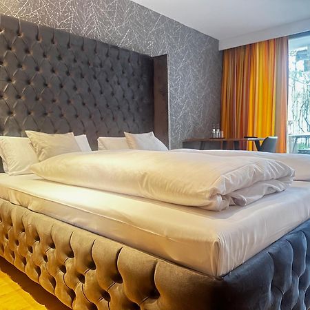Hotel Unterfeldhaus Erkrath Exteriör bild