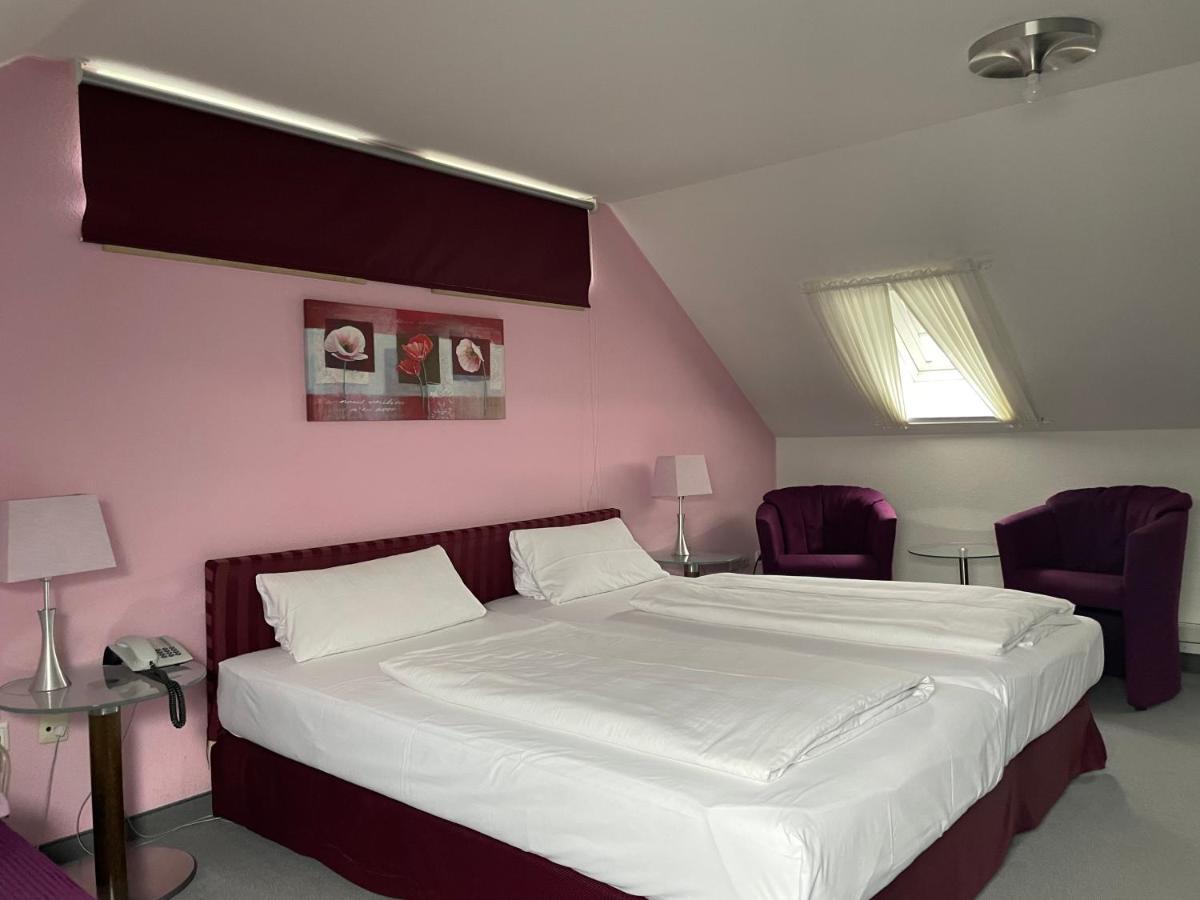 Hotel Unterfeldhaus Erkrath Exteriör bild