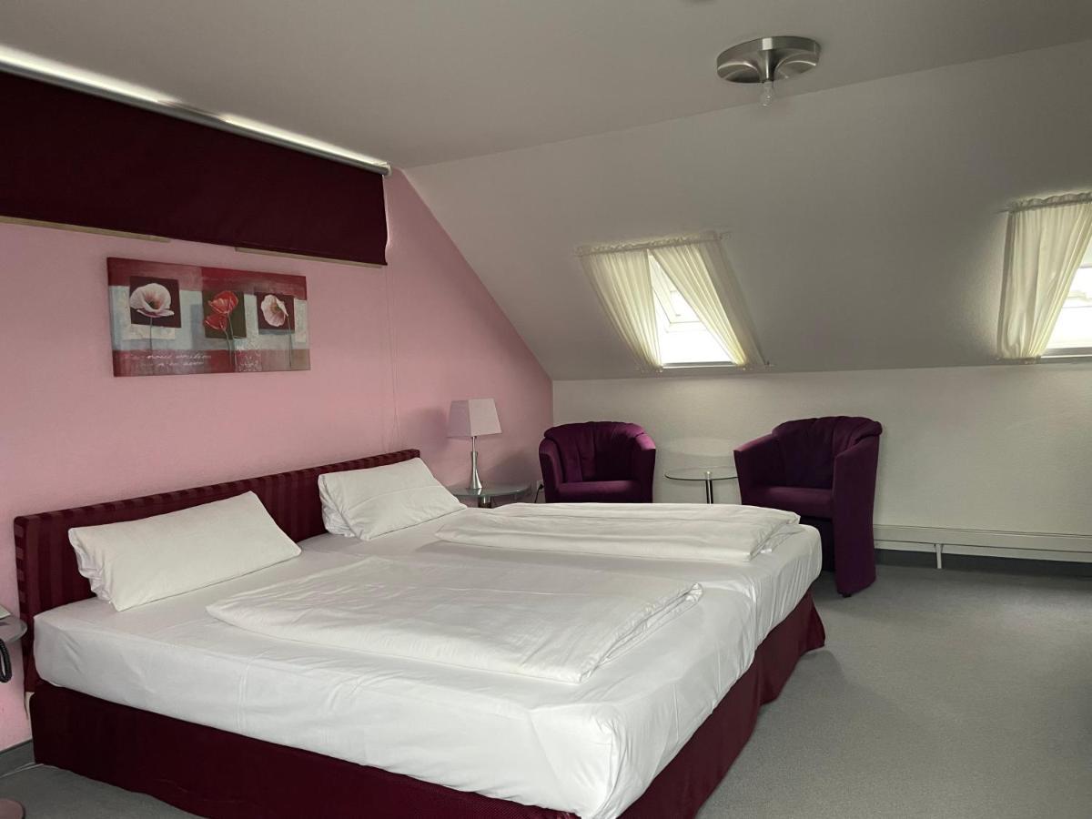 Hotel Unterfeldhaus Erkrath Exteriör bild