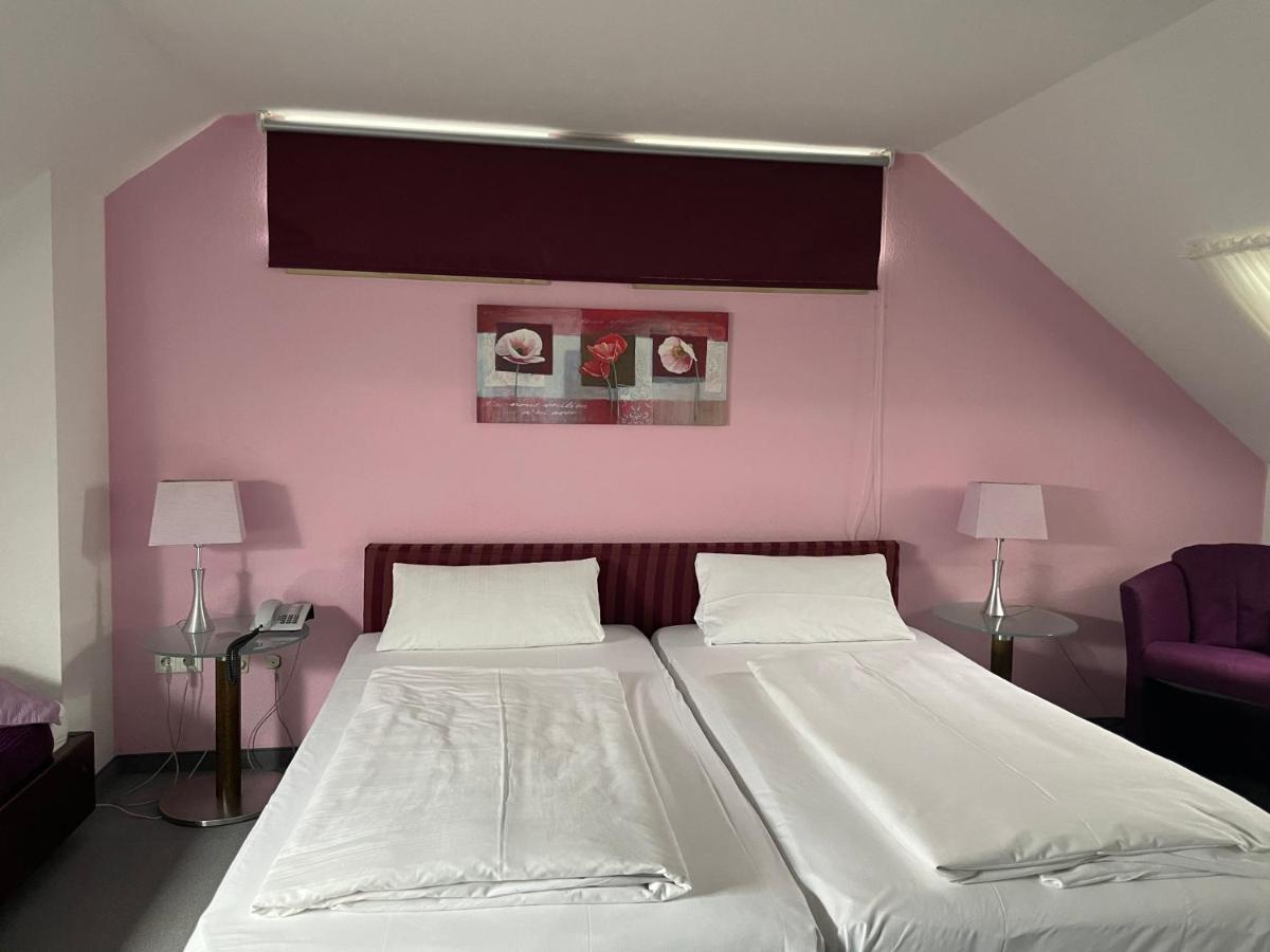 Hotel Unterfeldhaus Erkrath Exteriör bild