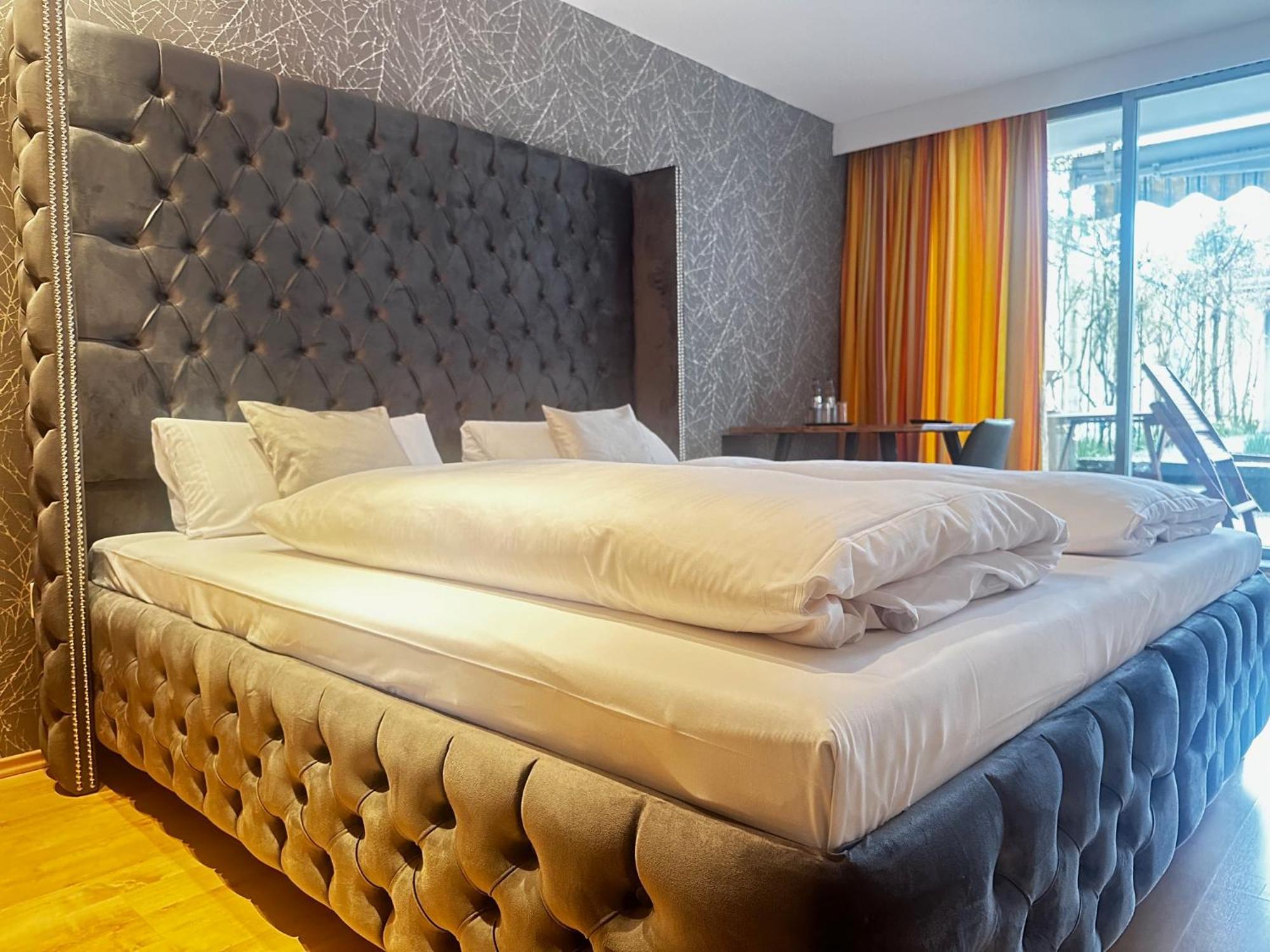 Hotel Unterfeldhaus Erkrath Exteriör bild