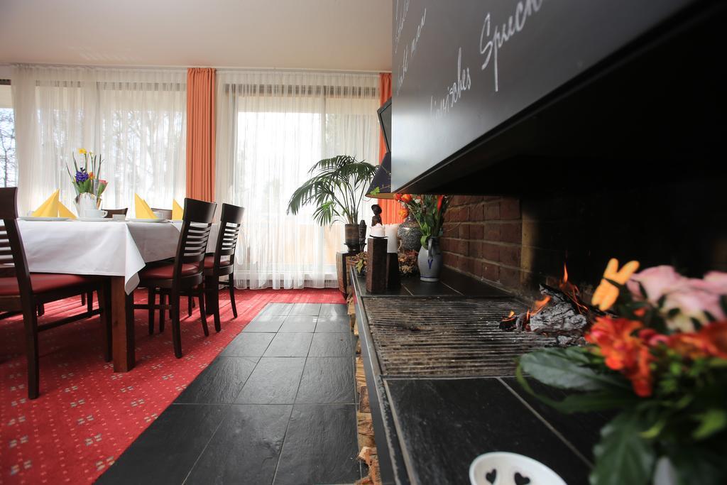 Hotel Unterfeldhaus Erkrath Exteriör bild
