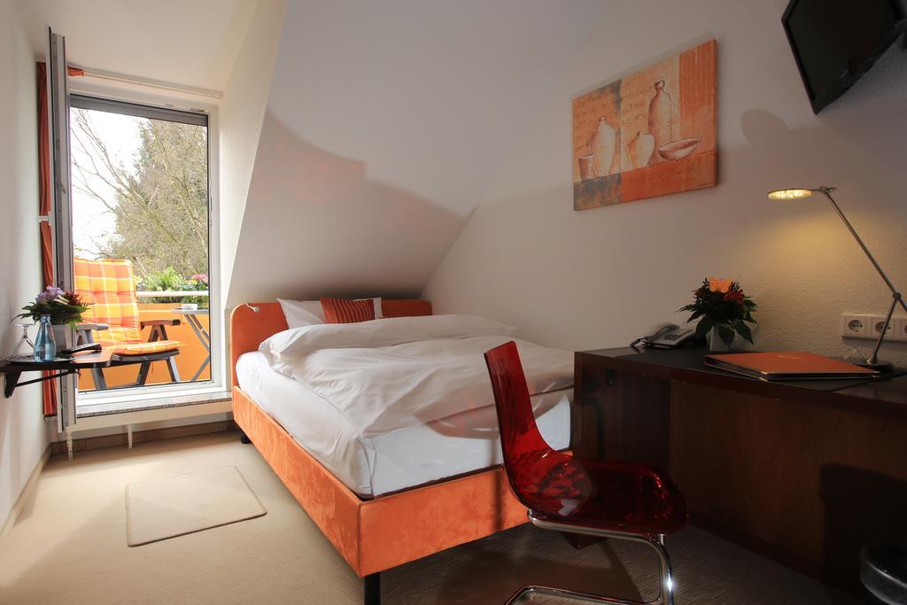 Hotel Unterfeldhaus Erkrath Exteriör bild