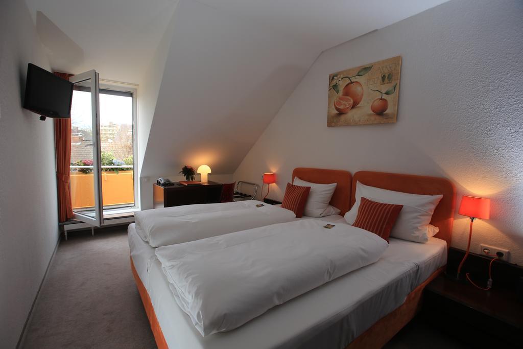 Hotel Unterfeldhaus Erkrath Exteriör bild