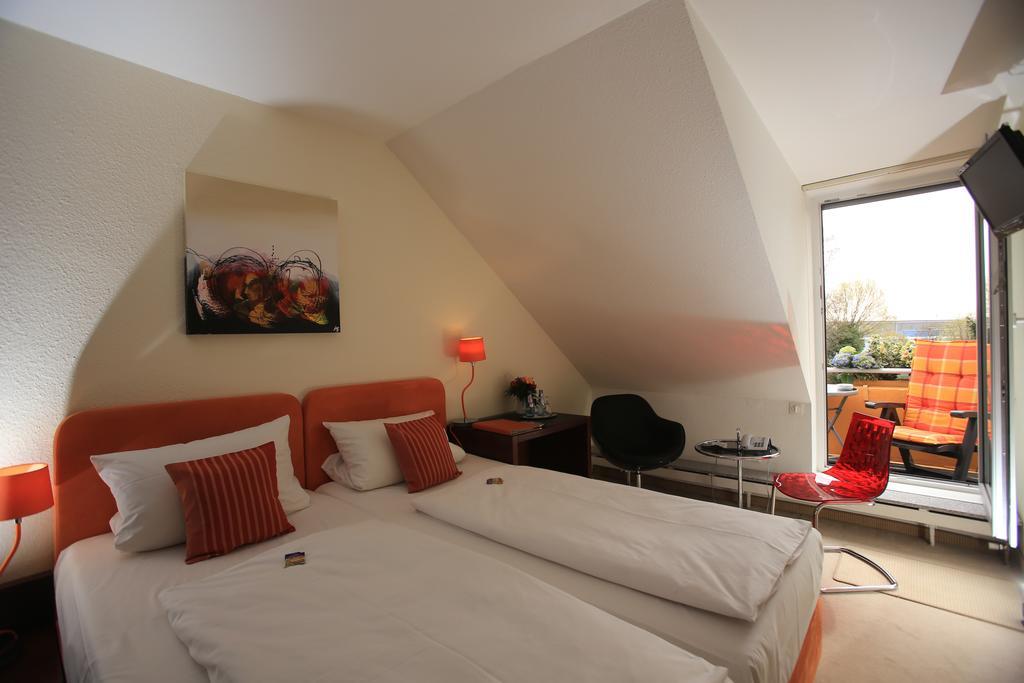 Hotel Unterfeldhaus Erkrath Exteriör bild